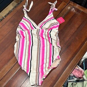 Isabel Maternity by Ingrid & Isabel Pink Price Tag